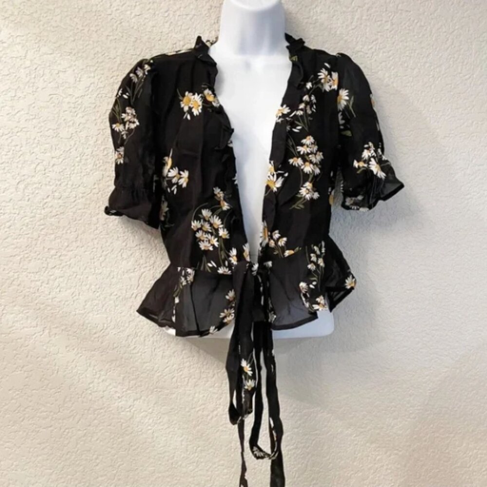Reformation Short Sleeve Daisy Floral Mesh Ruffle Top. Size XS